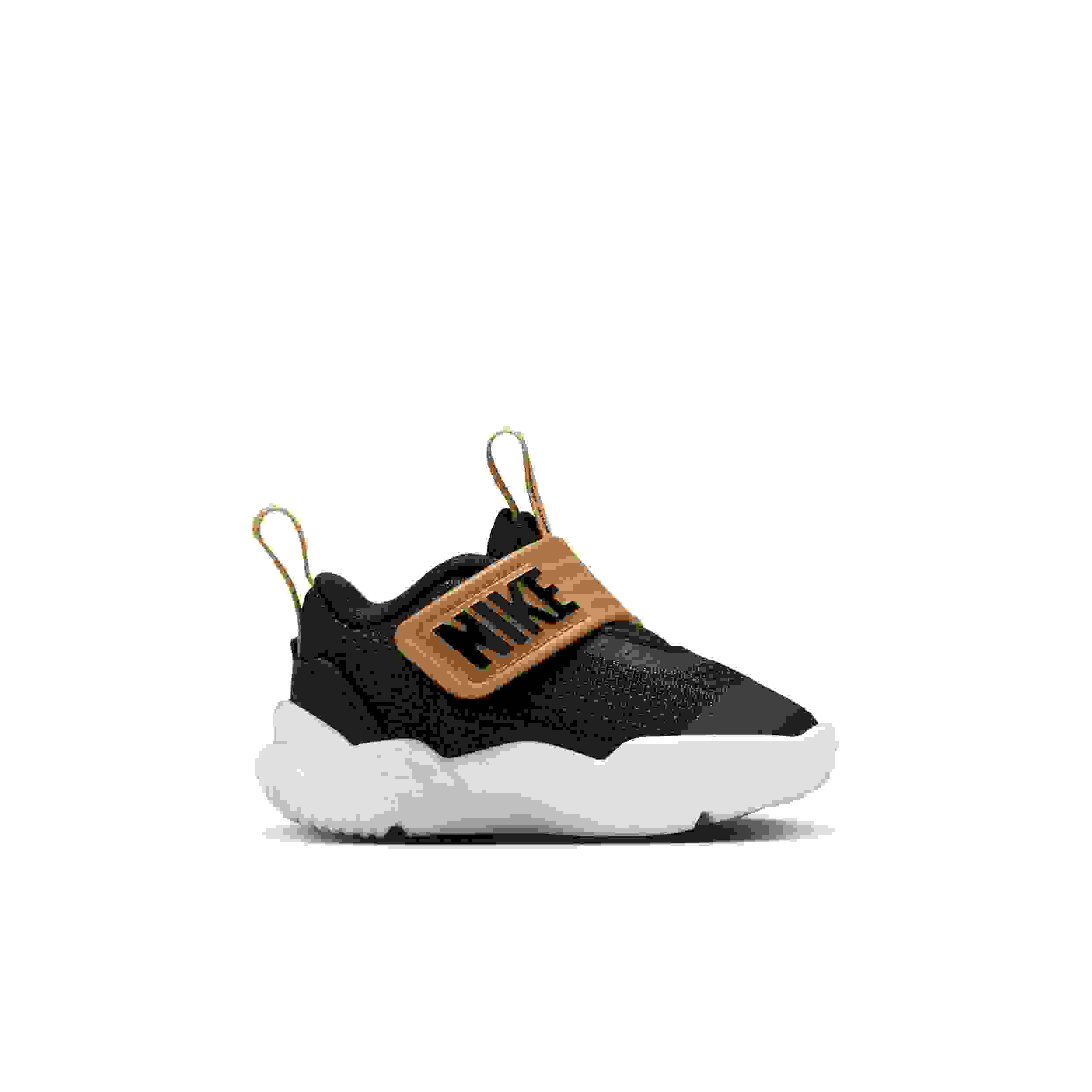 Nike Team Hustle D 12 Infant Boys' "Black/Metallic Gold/White/Black" Basketball Shoe
